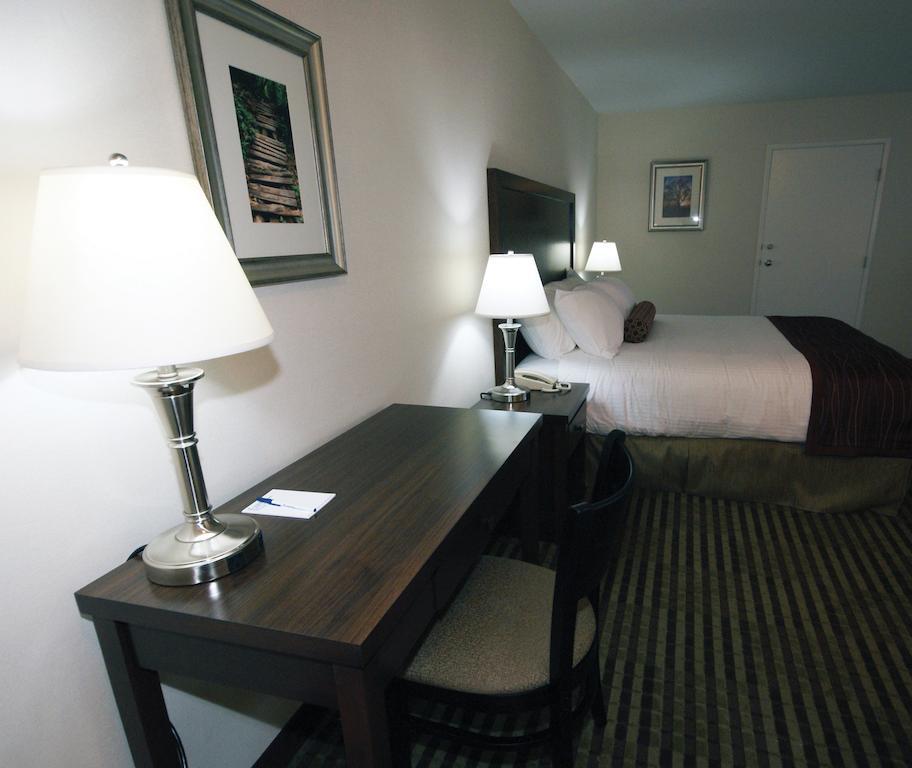 Powell River Town Centre Hotel Extérieur photo